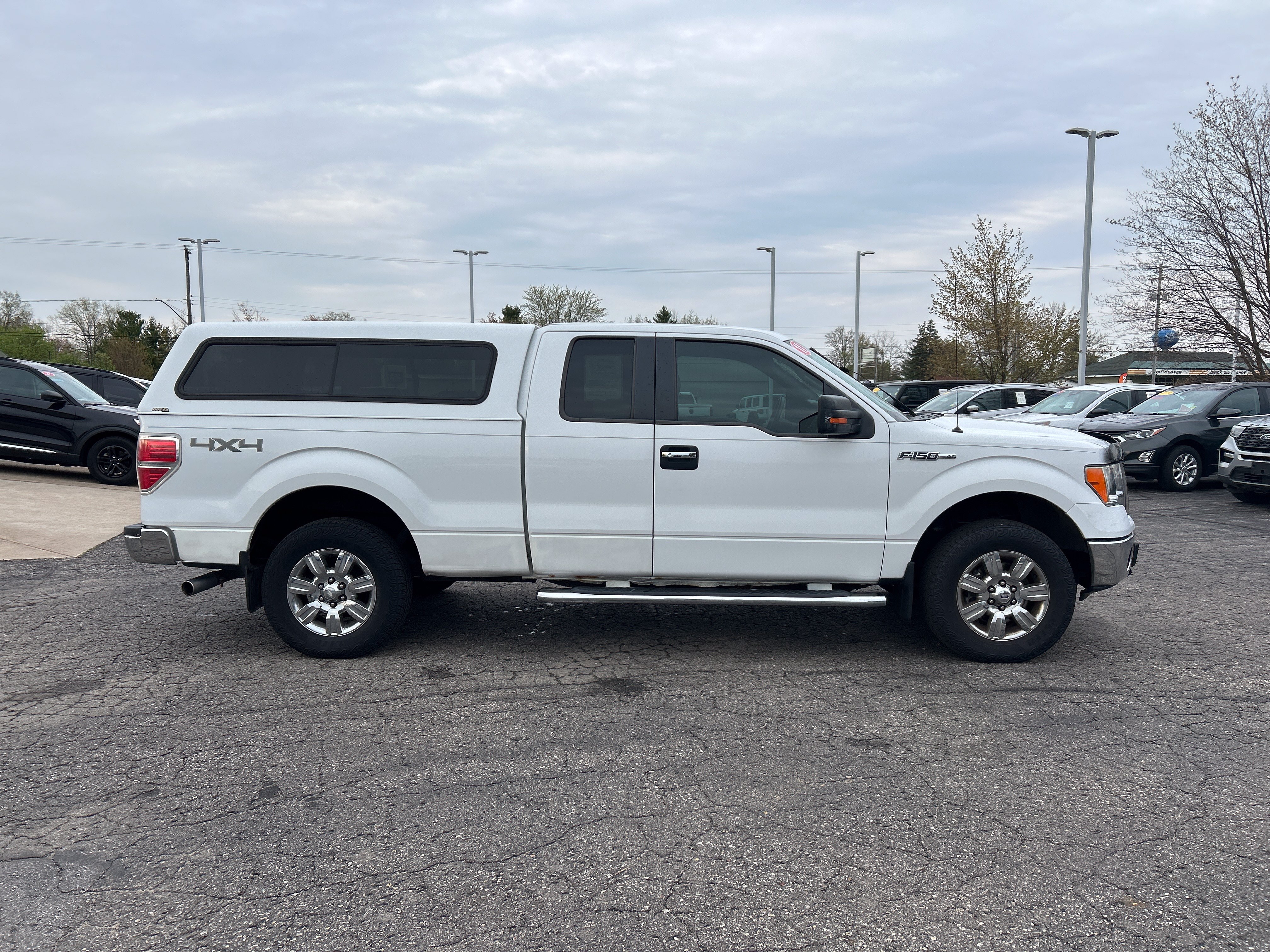 Used 2011 Ford F150 XLT w/ XLT Chrome Pkg AWD/4WD image 3