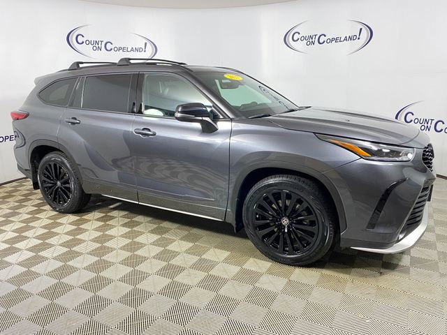 Used 2023 Toyota Highlander XSE image 1
