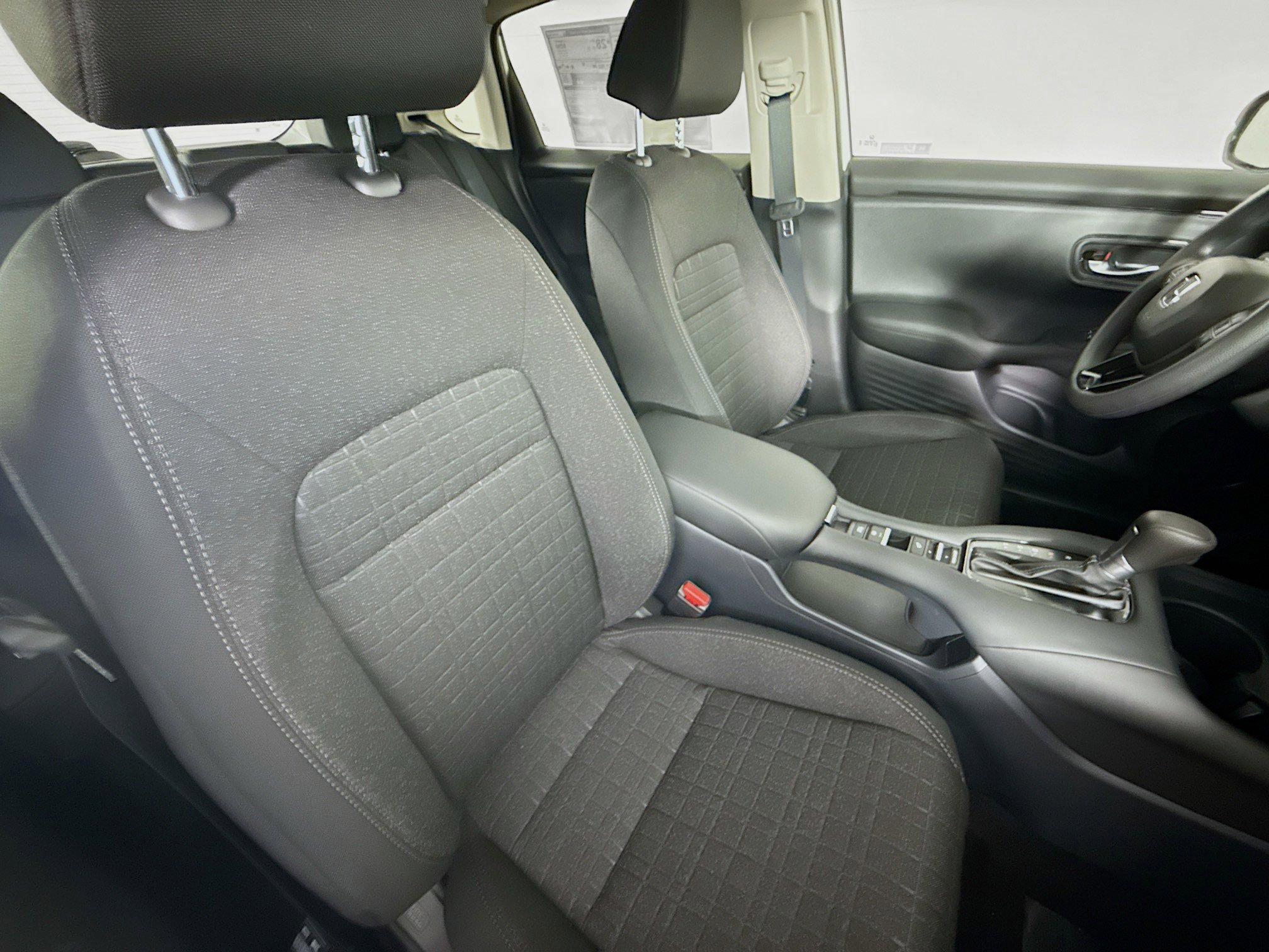 New 2026 Honda HR-V LX image 33