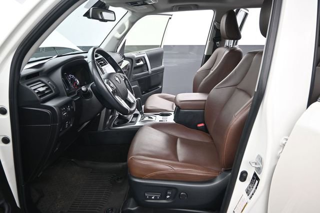 Used 2023 Toyota 4Runner Limited AWD/4WD image 15