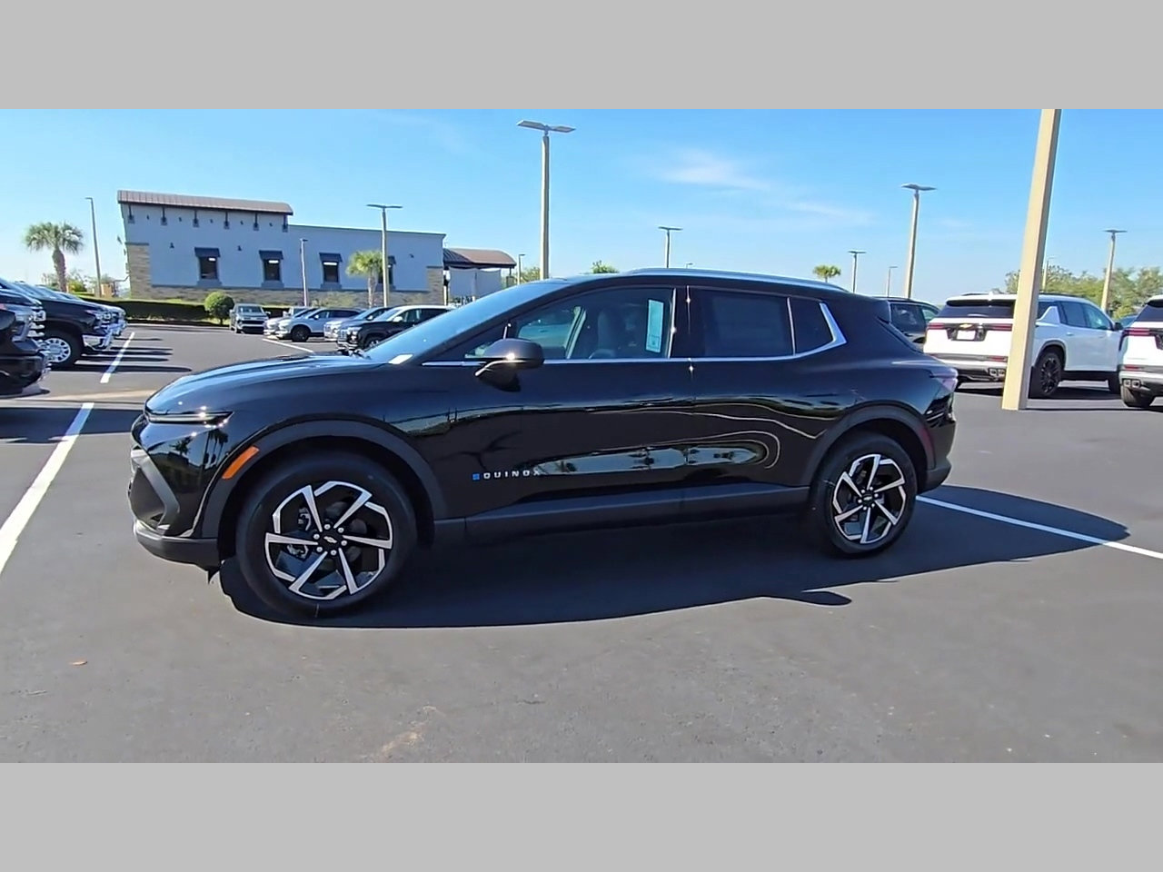 New 2026 Chevrolet Equinox EV LT image 17