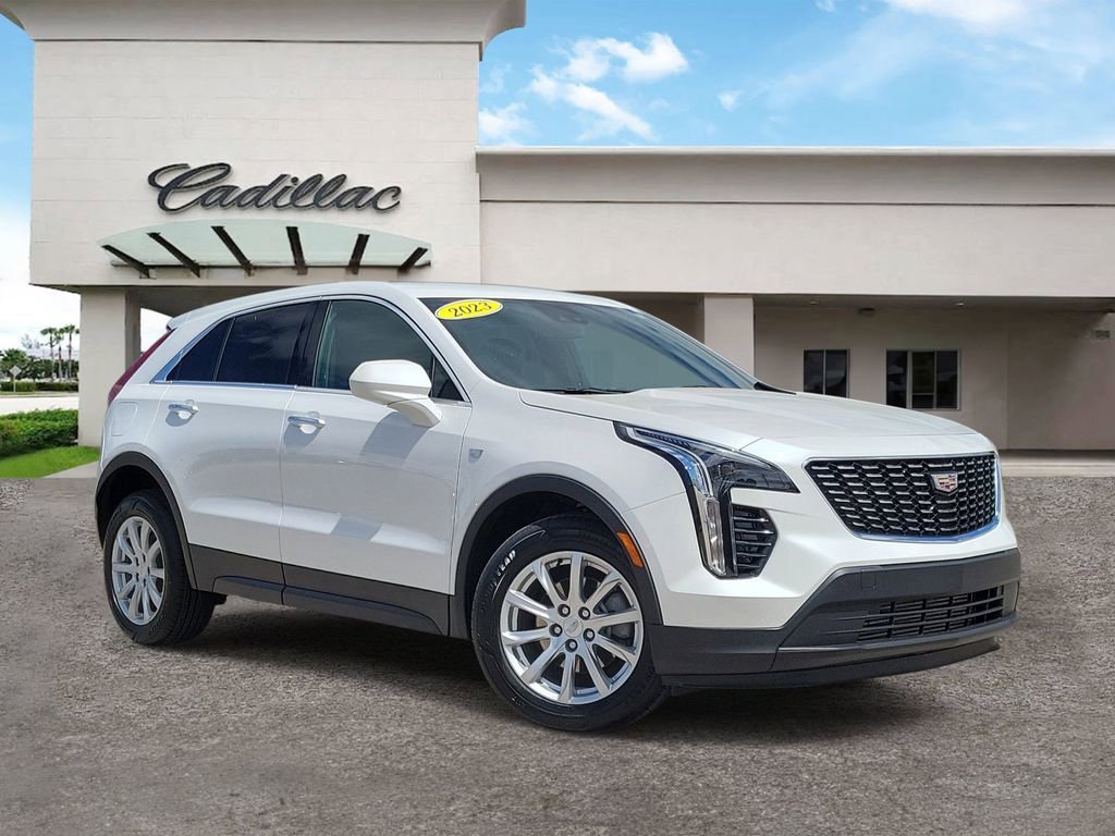 Used 2023 Cadillac XT4 Luxury w/ Cold Weather Package AWD/4WD image 1