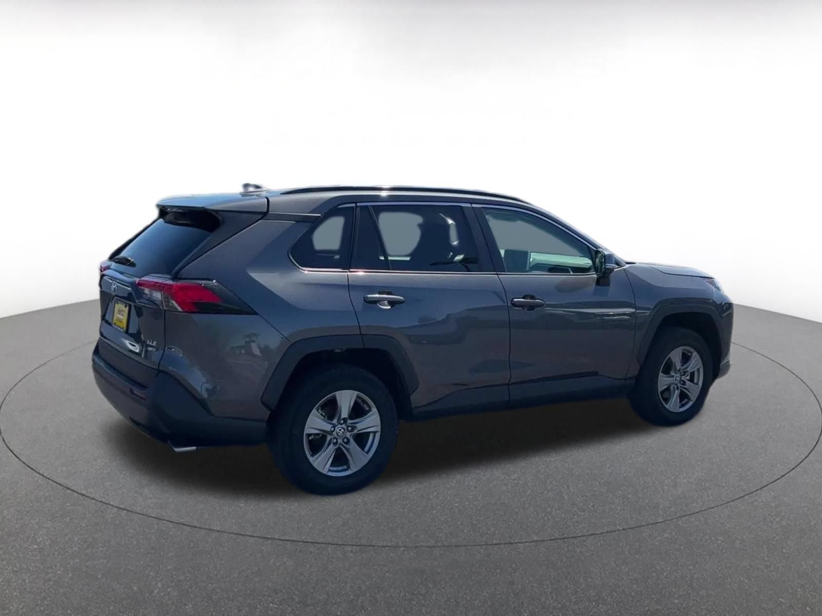 Used 2025 Toyota RAV4 XLE w/ Convenience Package AWD/4WD image 14