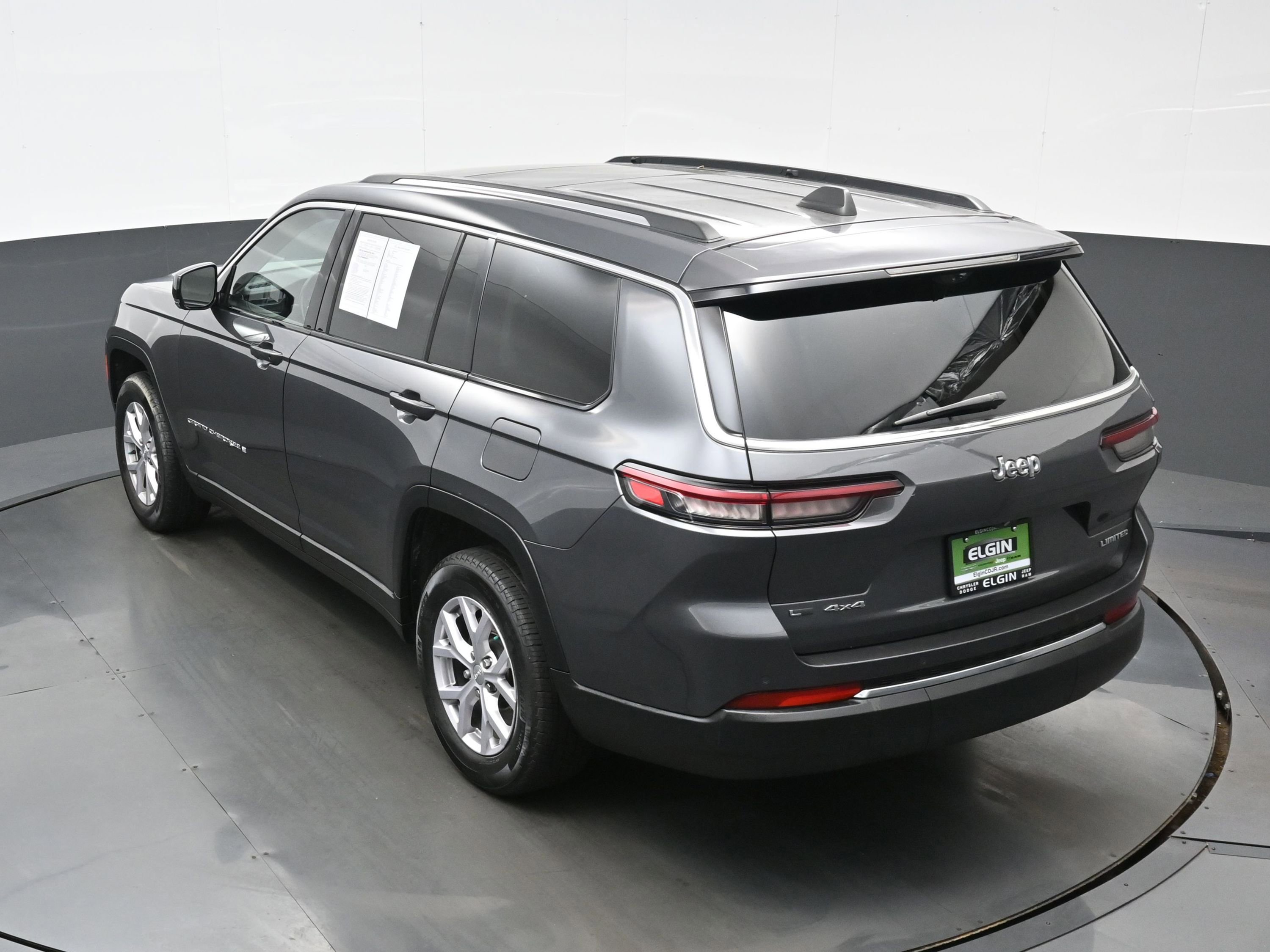 Used 2022 Jeep Grand Cherokee L Limited w/ Luxury Tech Group II image 34