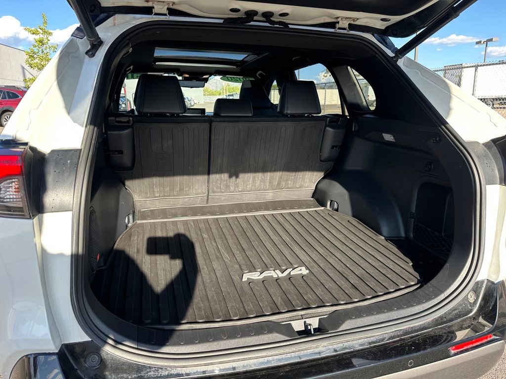 Used 2020 Toyota RAV4 XSE image 28