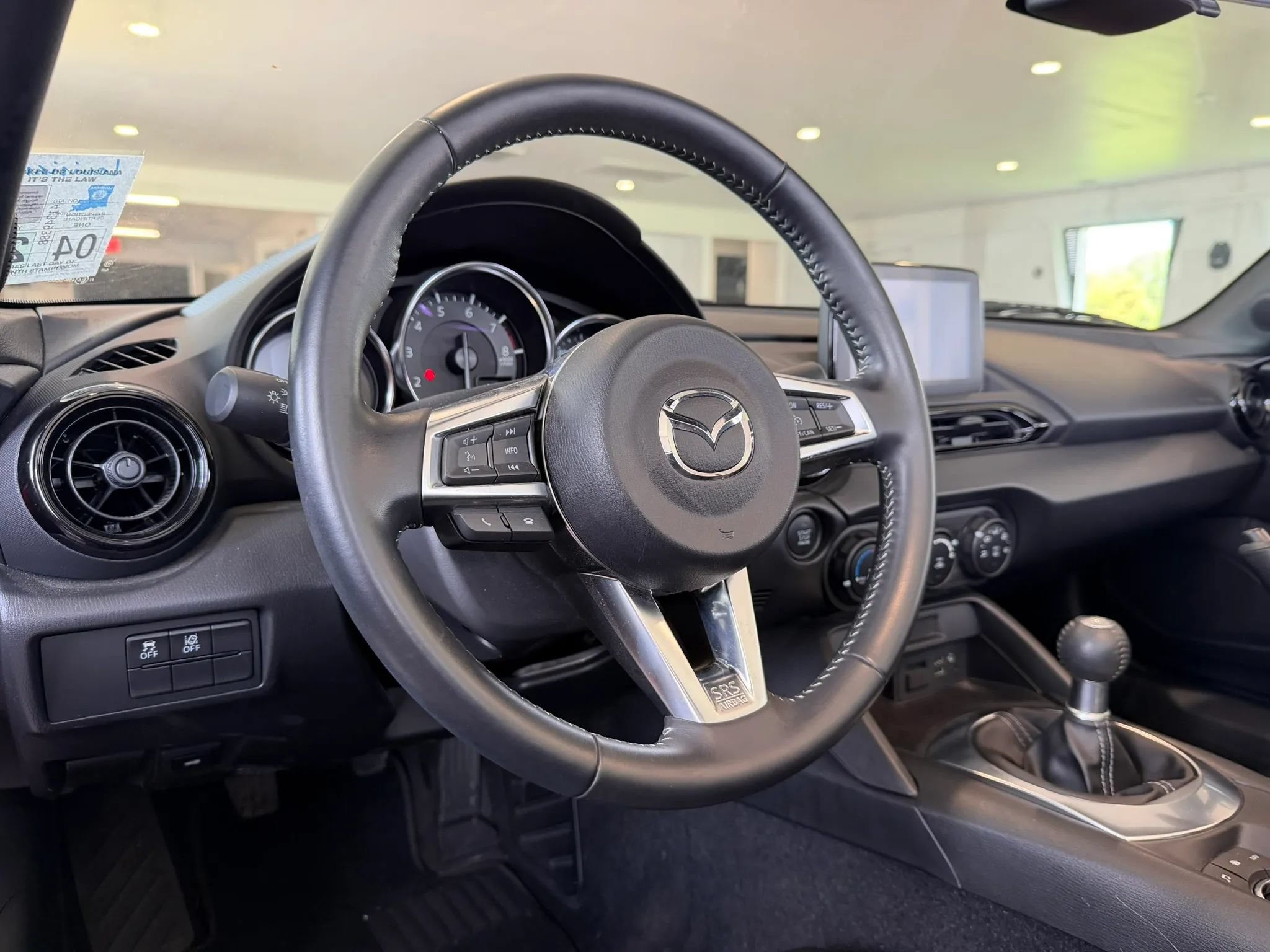 Used 2022 MAZDA MX-5 Miata Sport RWD image 8