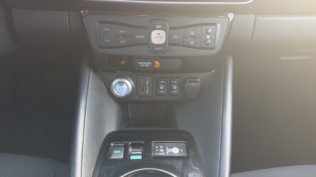 Certified 2025 Nissan Leaf SV Plus FWD image 13