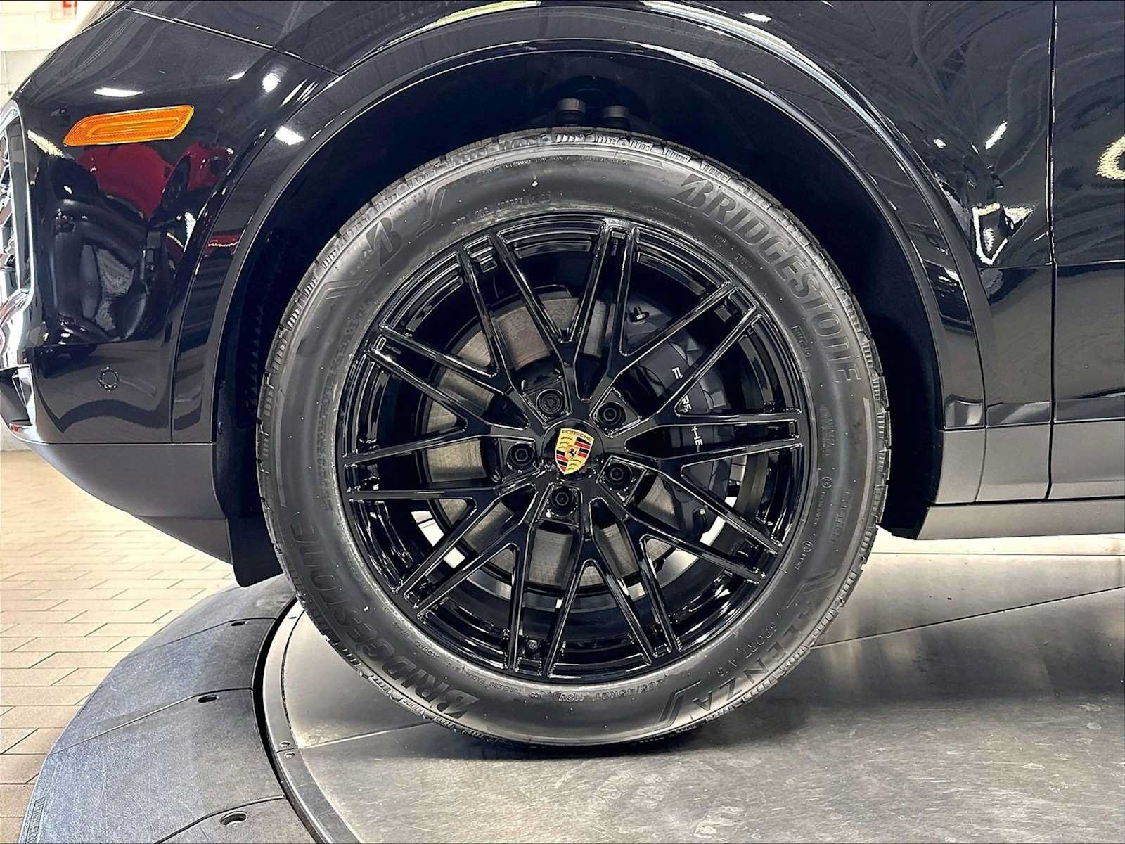 New 2026 Porsche Cayenne S AWD/4WD image 11
