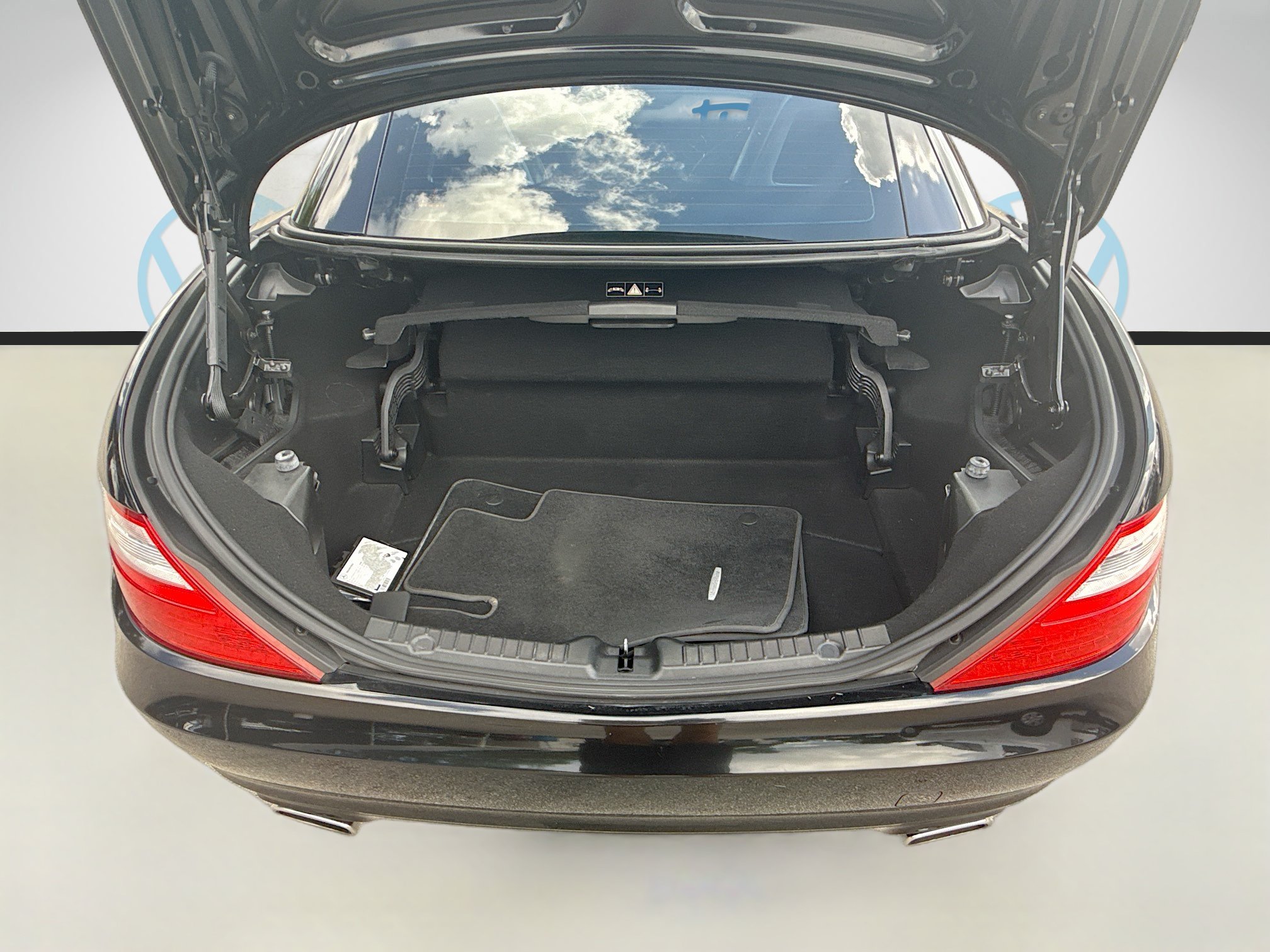 Used 2013 Mercedes-Benz SLK 250 image 19