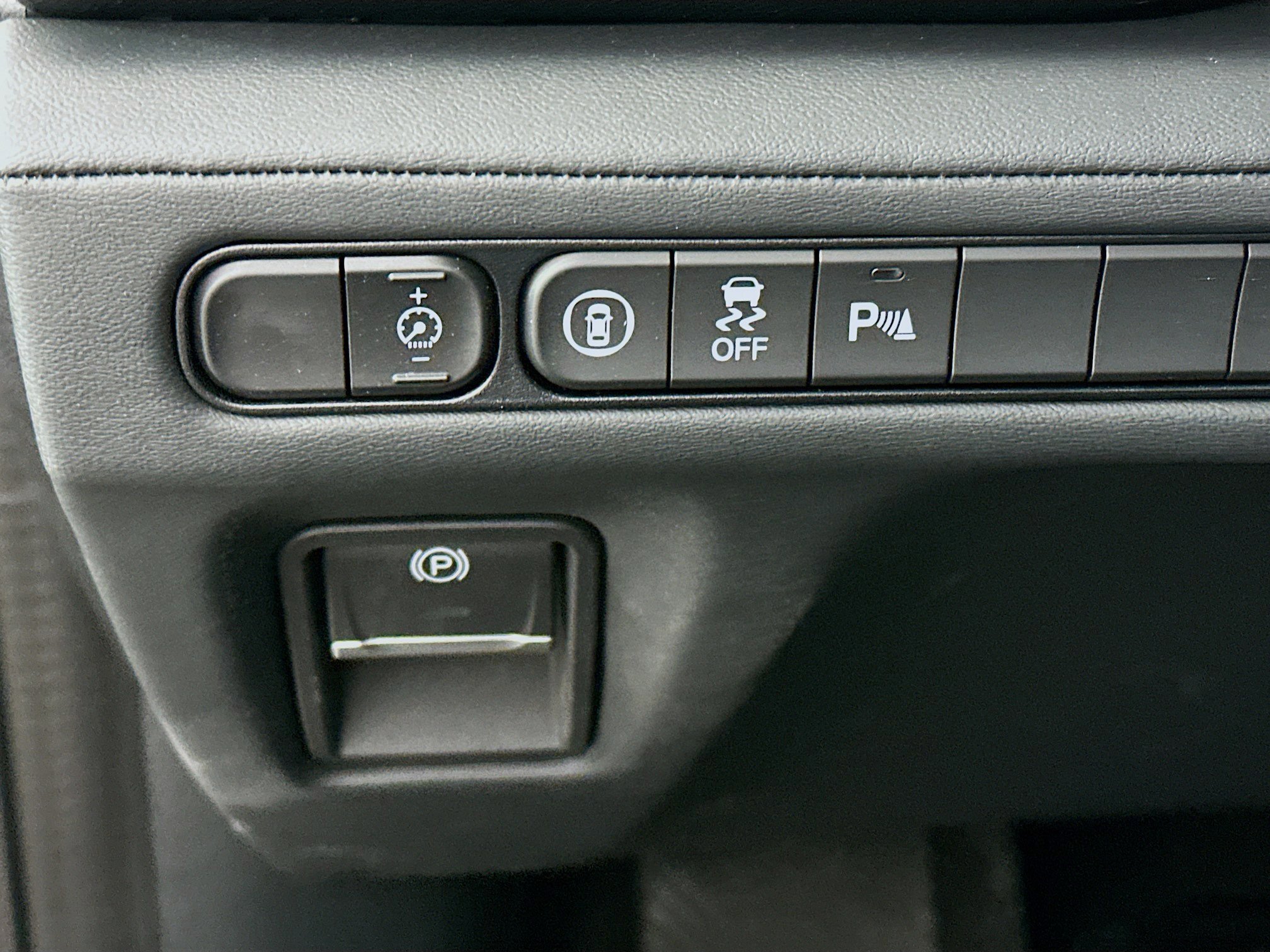 Used 2023 Acura MDX FWD w/ Technology Package image 16