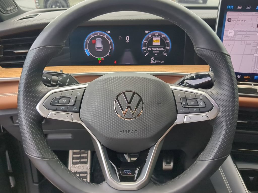 Used 2025 Volkswagen Tiguan SEL R-Line AWD/4WD image 31