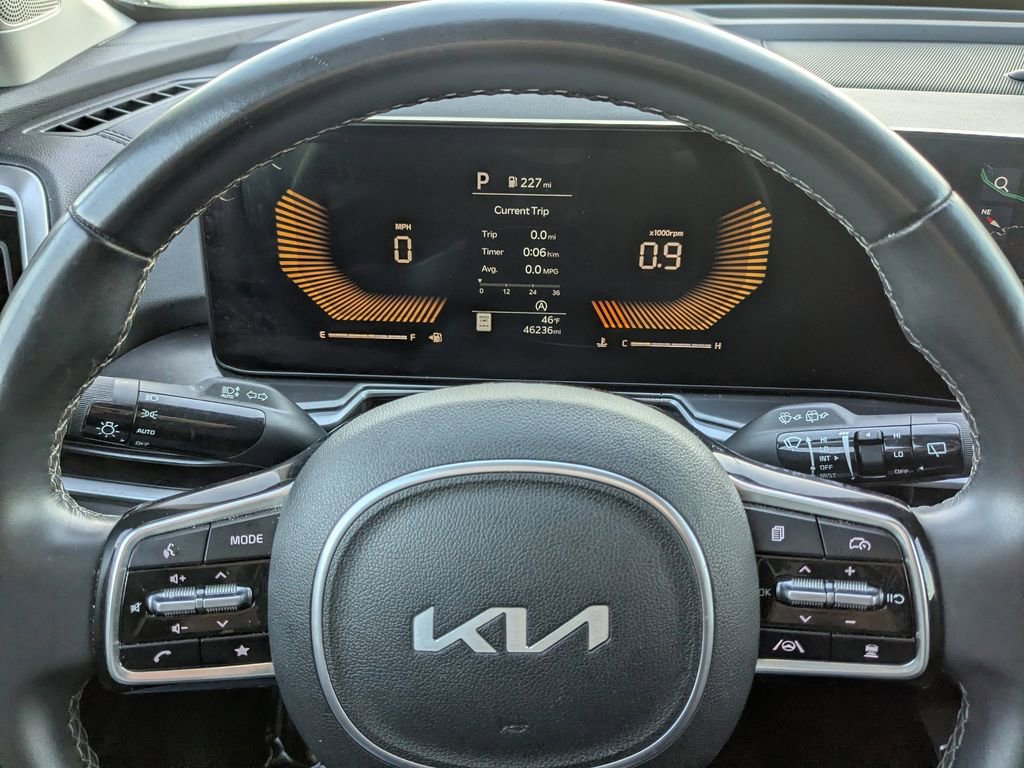 Used 2024 Kia Sorento S image 30