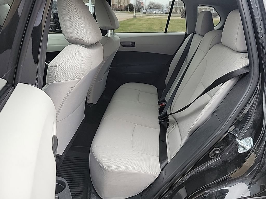 Used 2023 Toyota Corolla Cross L AWD/4WD image 10