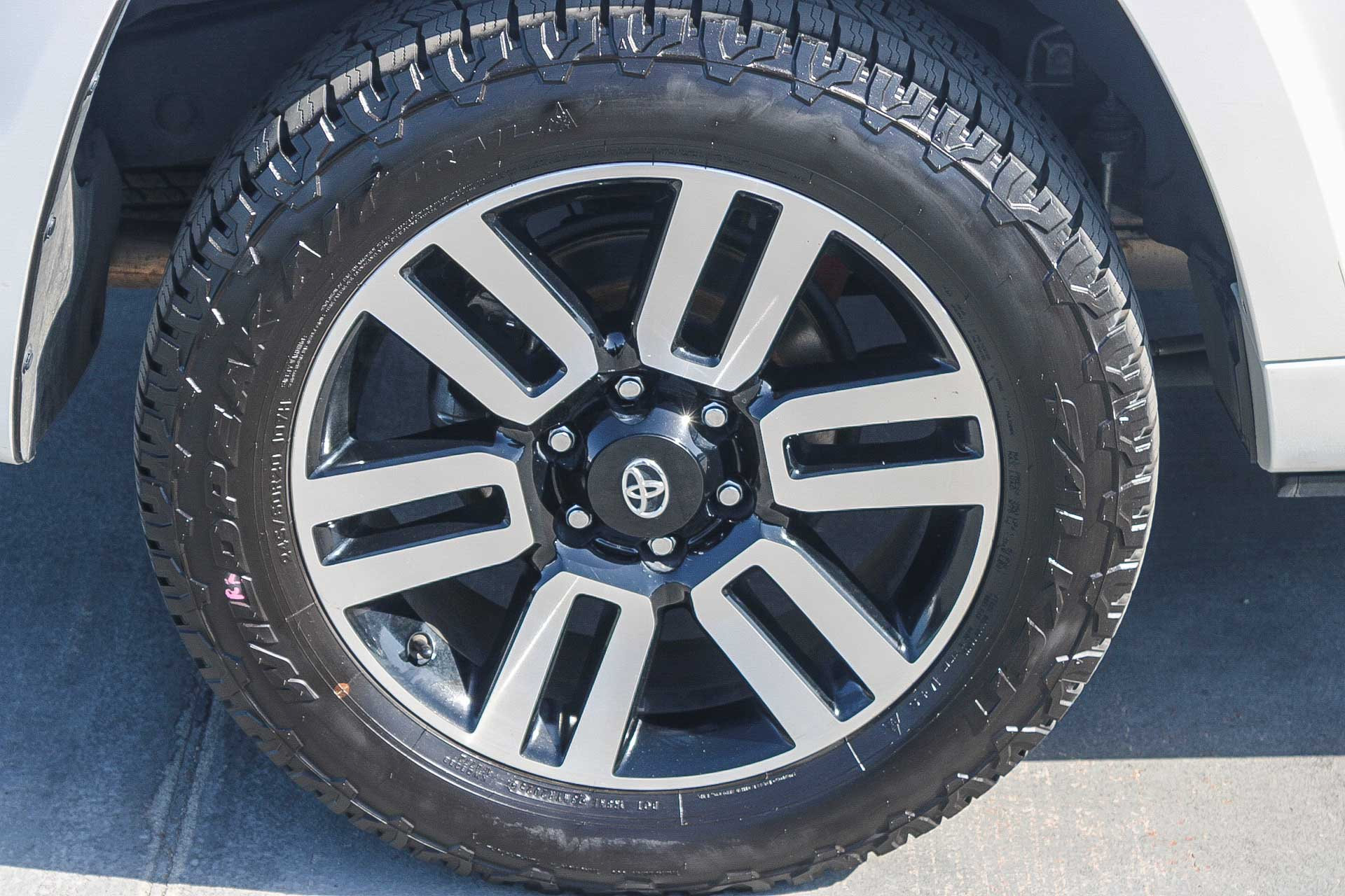 Used 2023 Toyota 4Runner Limited AWD/4WD image 12