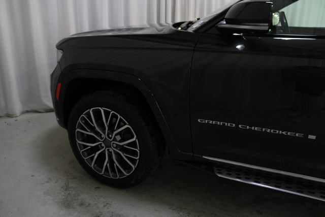 Used 2022 Jeep Grand Cherokee L Summit AWD/4WD image 38
