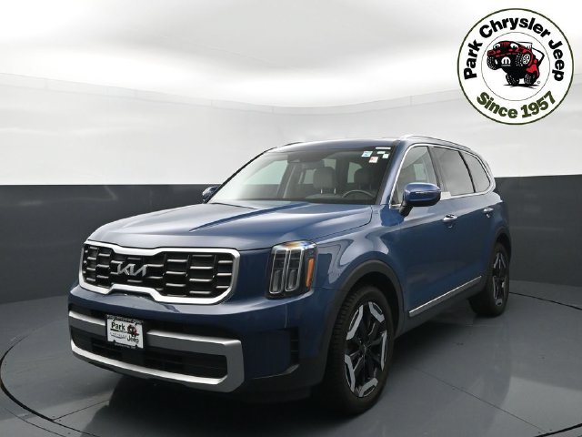 Used 2023 Kia Telluride S w/ S Sunroof Package AWD/4WD image 2