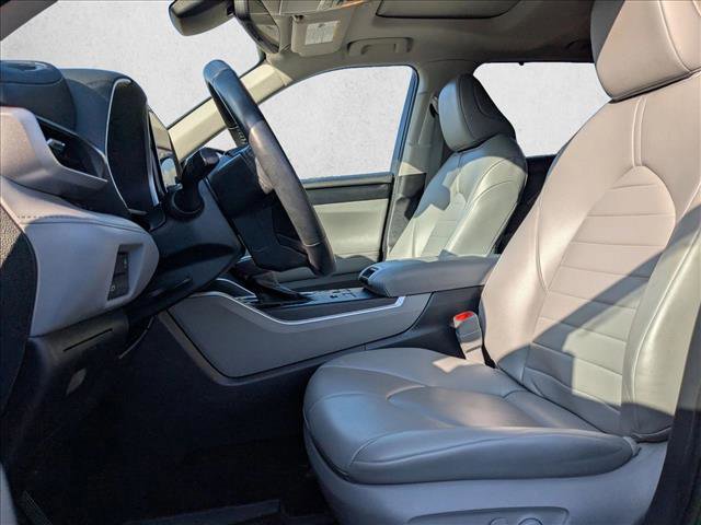 Used 2023 Toyota Highlander XLE image 18