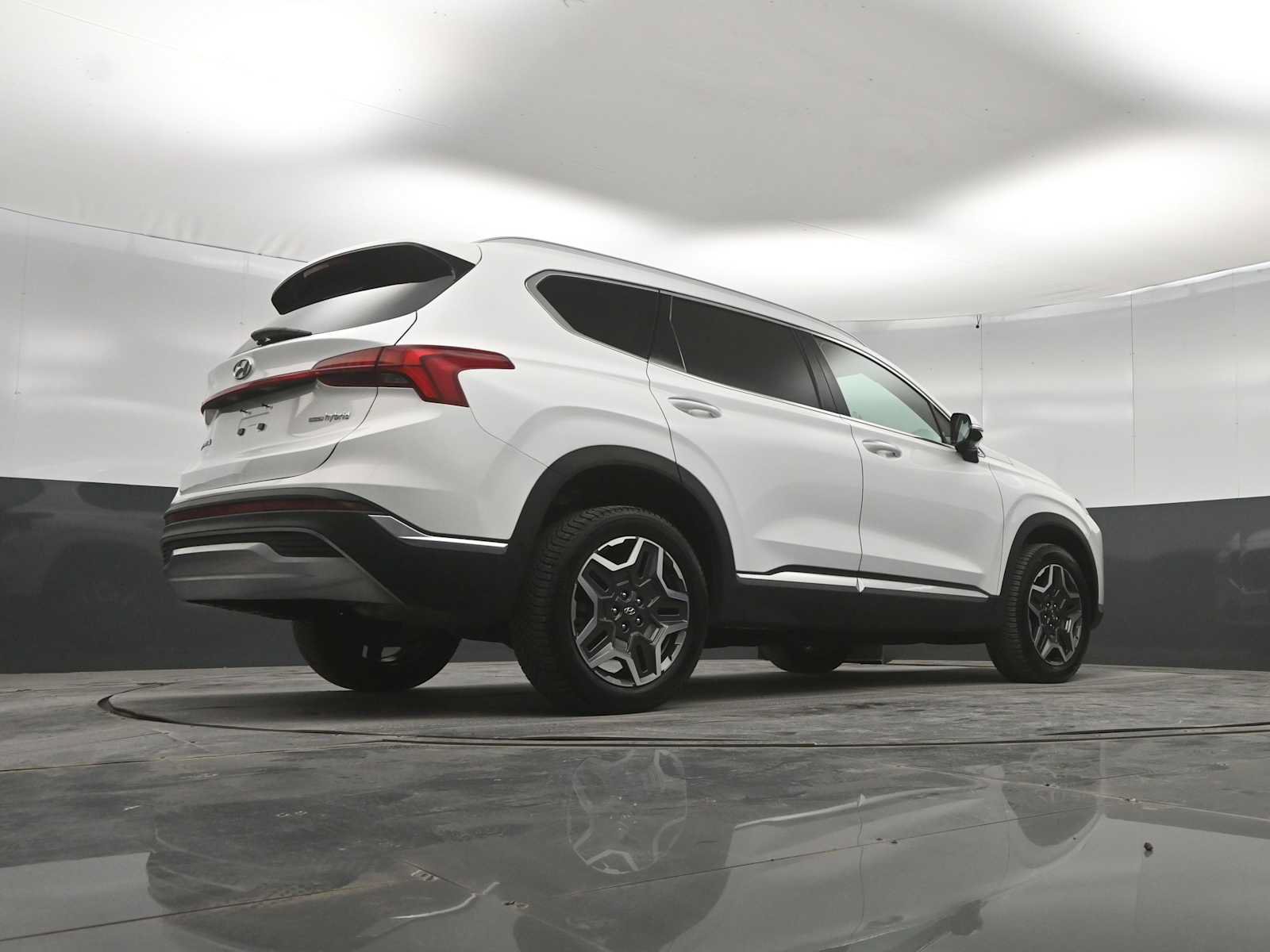 Used 2023 Hyundai Santa Fe Limited AWD/4WD image 29