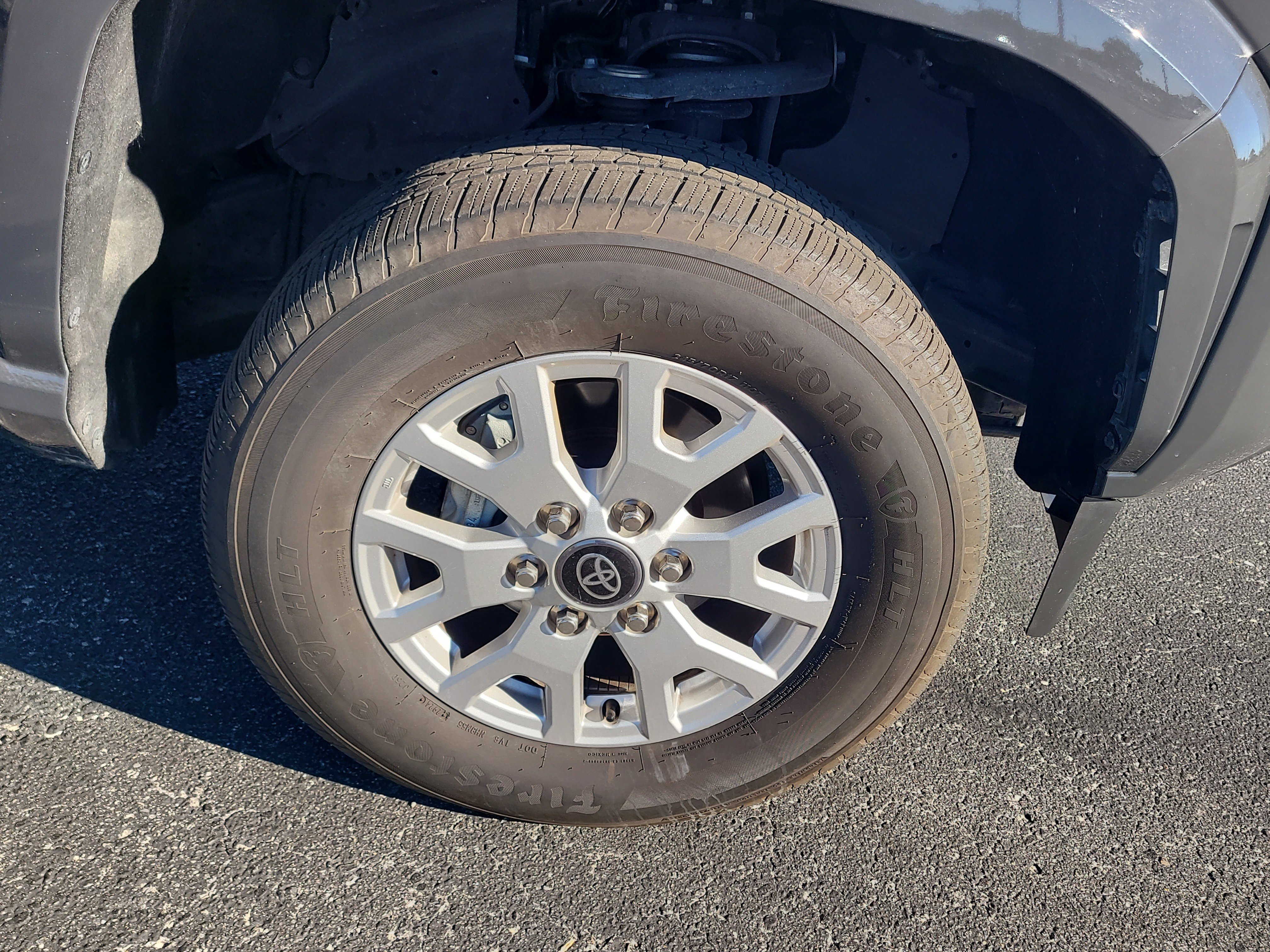 Used 2024 Toyota Tacoma SR5 image 10