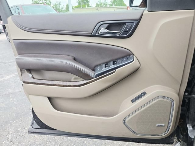 Used 2015 Chevrolet Suburban LT RWD image 36
