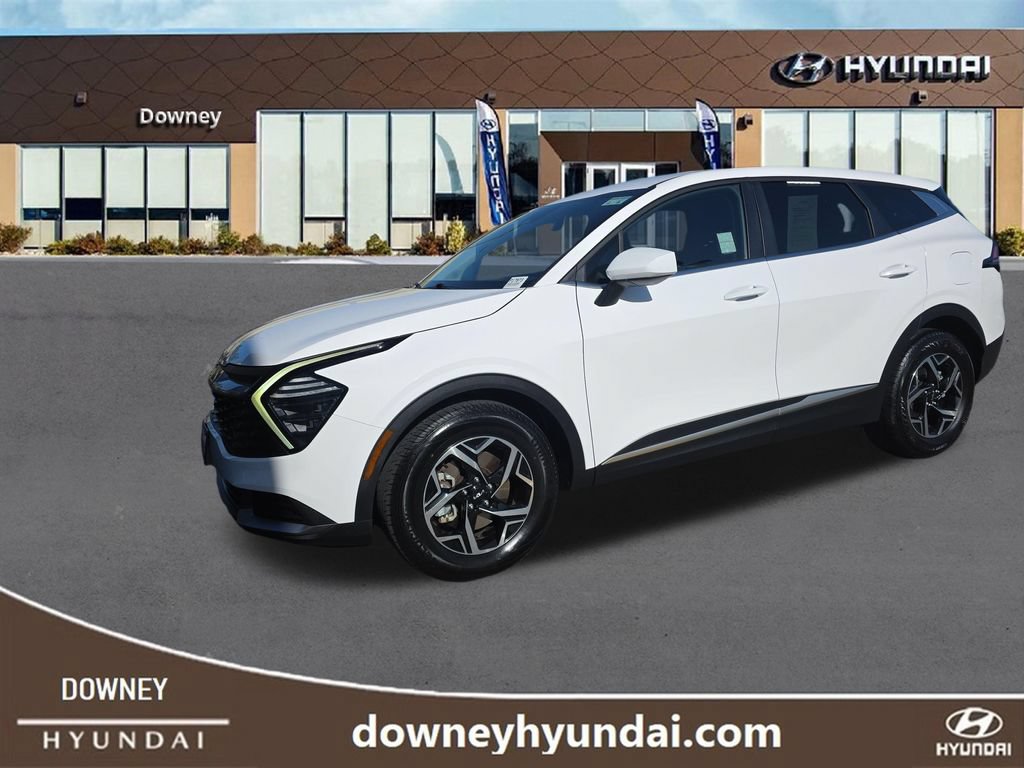 Used 2025 Kia Sportage LX FWD image 1