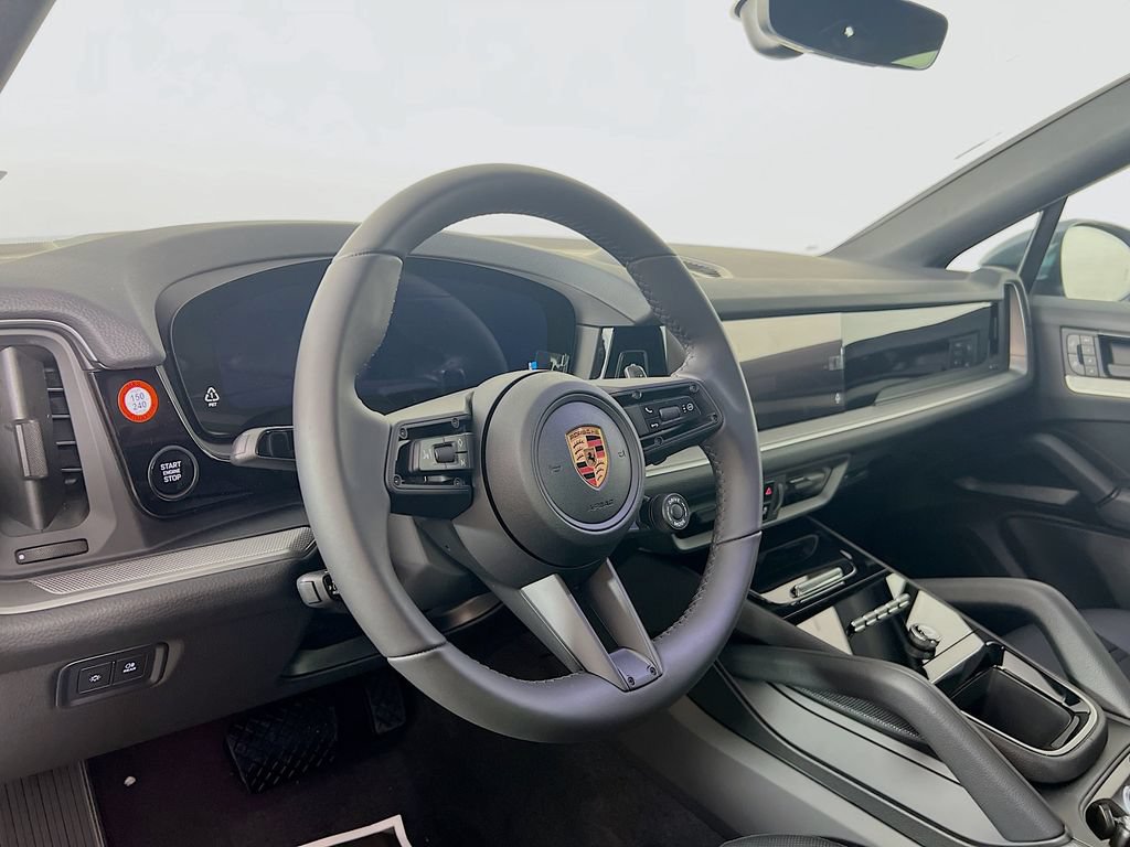 New 2026 Porsche Cayenne Coupe AWD/4WD image 4