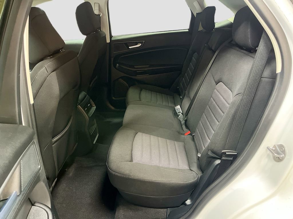 Used 2024 Ford Edge SE image 22