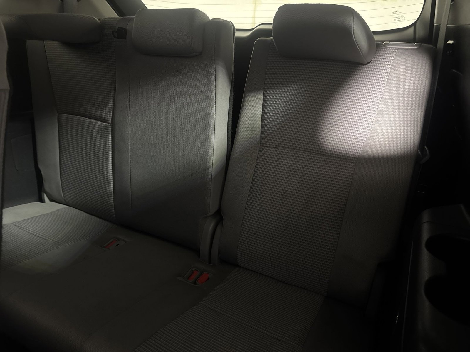 Used 2020 Toyota Highlander L AWD/4WD image 26