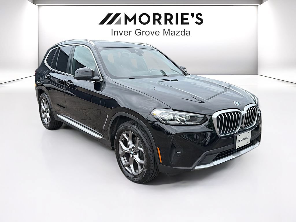 Used 2023 BMW X3 xDrive30i w/ Premium Package AWD/4WD image 3