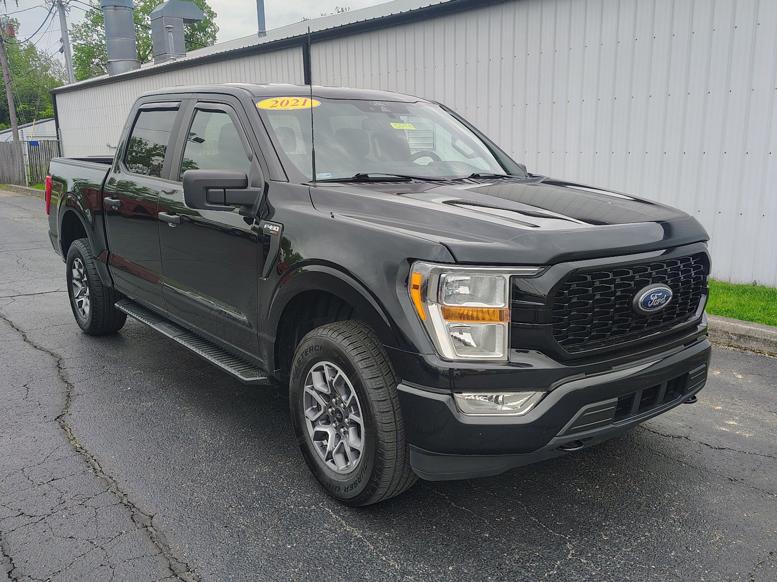 Used 2021 Ford F150 XL w/ STX Appearance Package AWD/4WD image 3