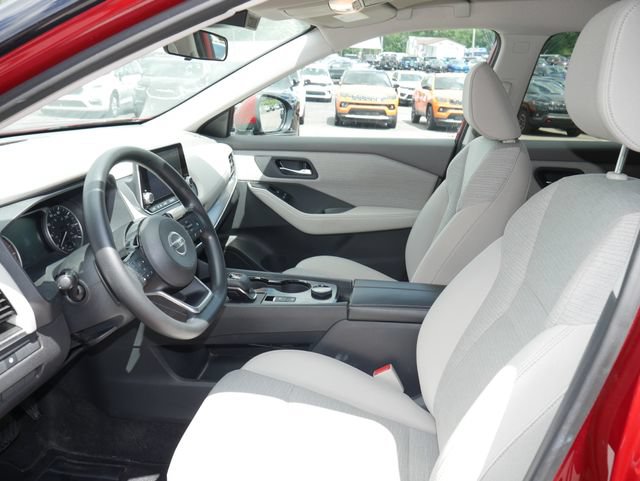 Used 2021 Nissan Rogue SV AWD/4WD image 2