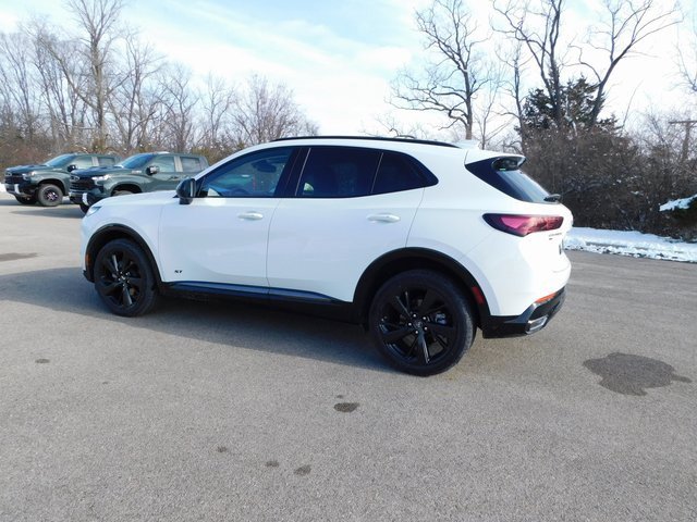 Used 2025 Buick Envision Sport Touring image 5