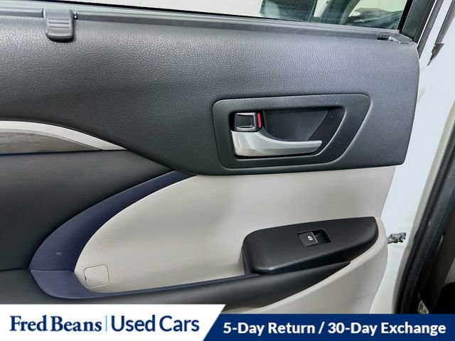 Used 2019 Toyota Highlander Limited image 26