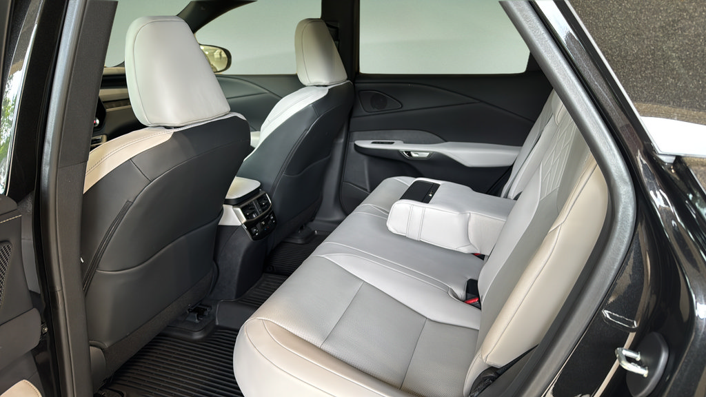 New 2026 Lexus RX 350 F Sport AWD/4WD image 13