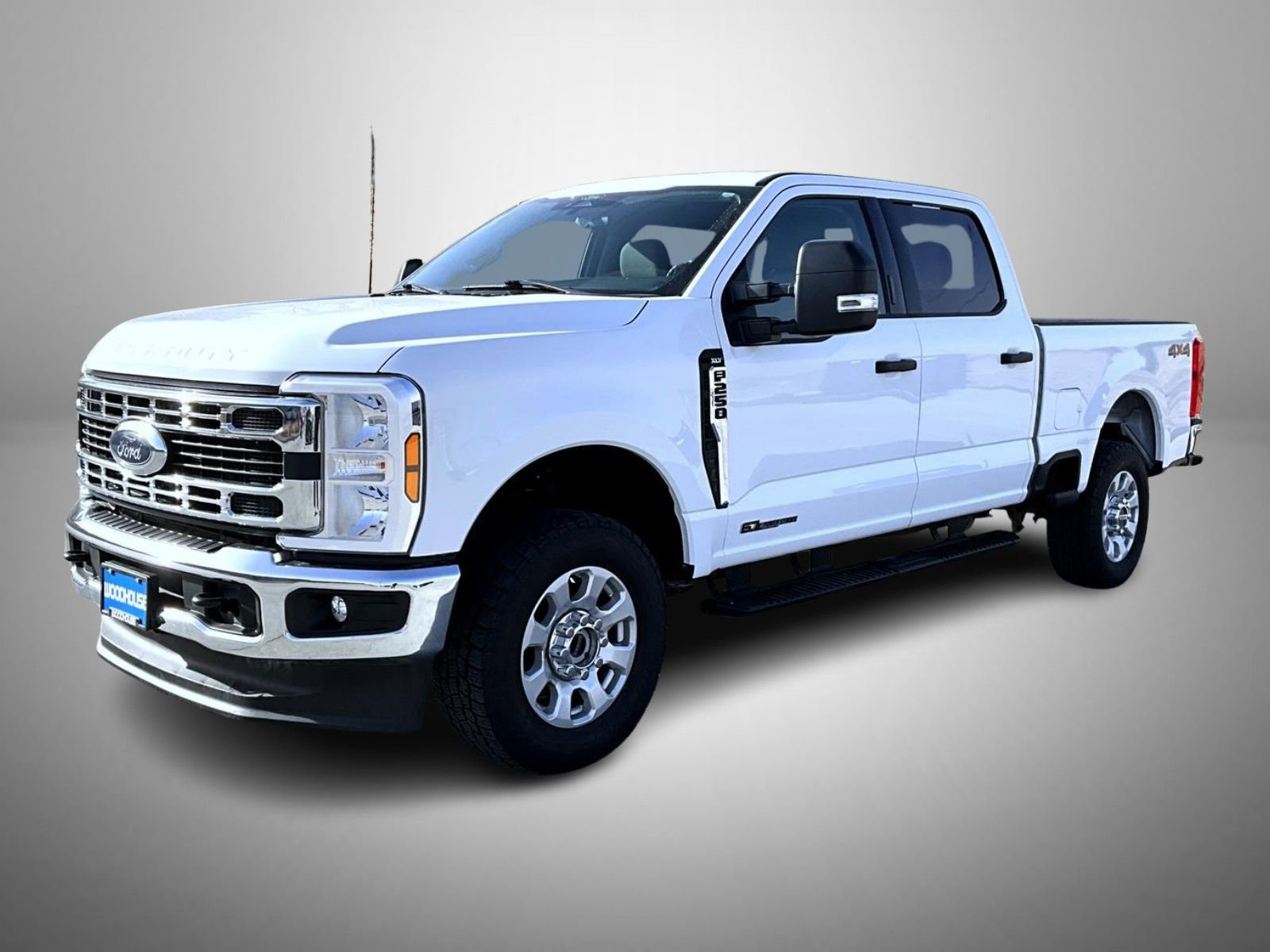 Used 2024 Ford F250 XLT image 1