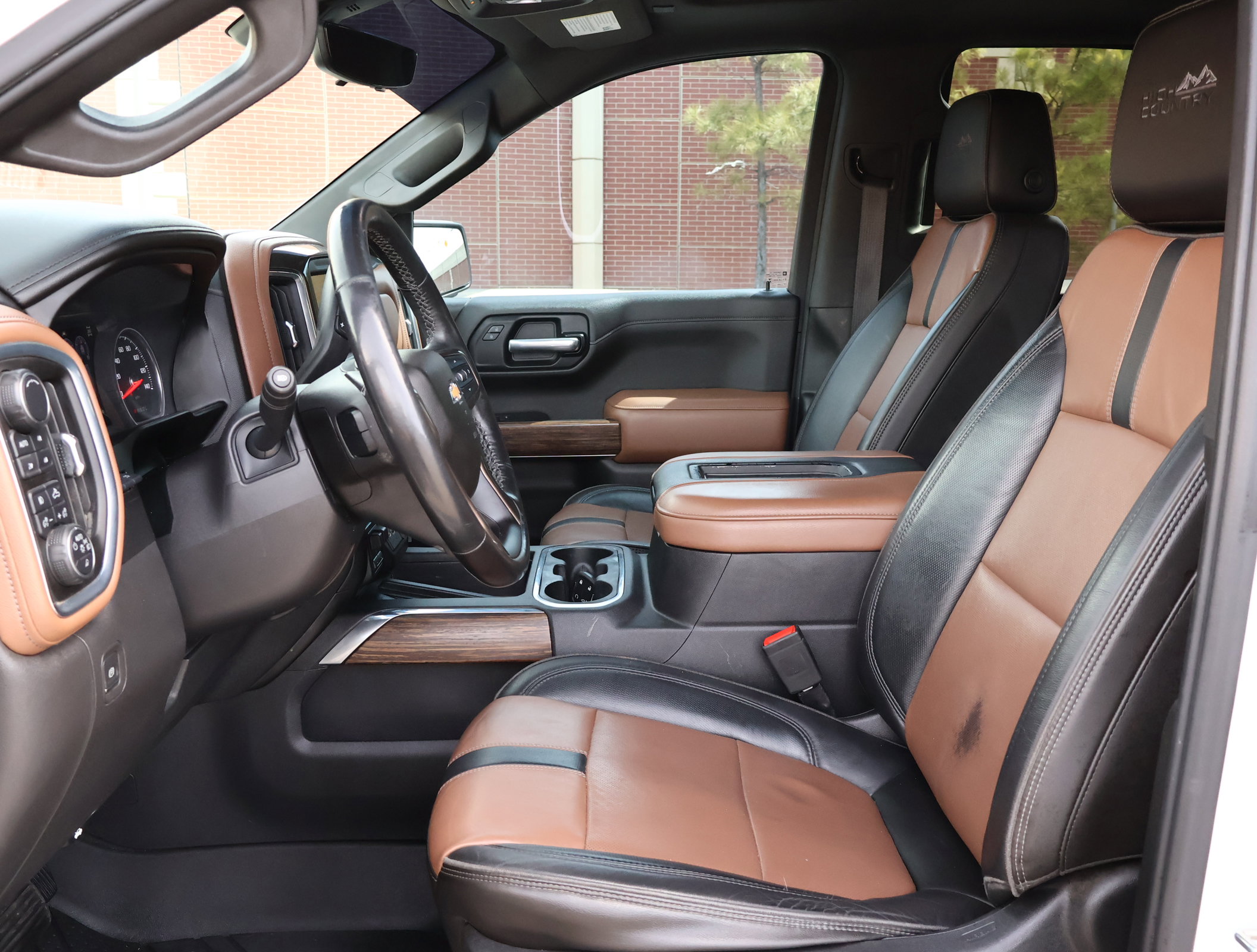 Used 2019 Chevrolet Silverado 1500 High Country w/ Technology Package image 11