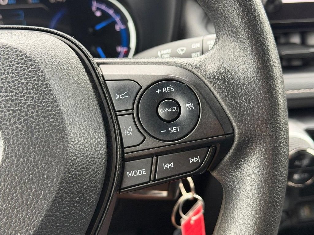 Certified 2024 Toyota RAV4 LE AWD/4WD image 20
