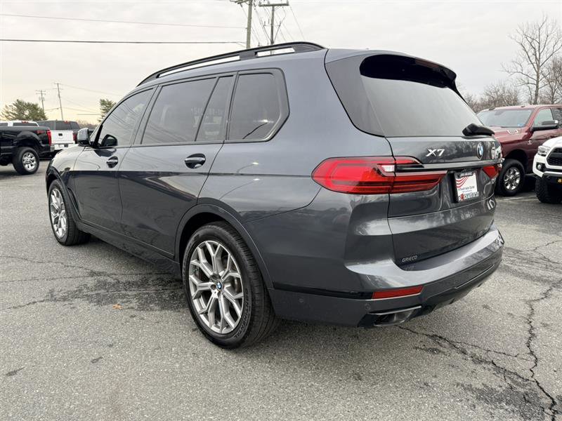 Used 2020 BMW X7 xDrive40i w/ Parking Assistance Package image 7