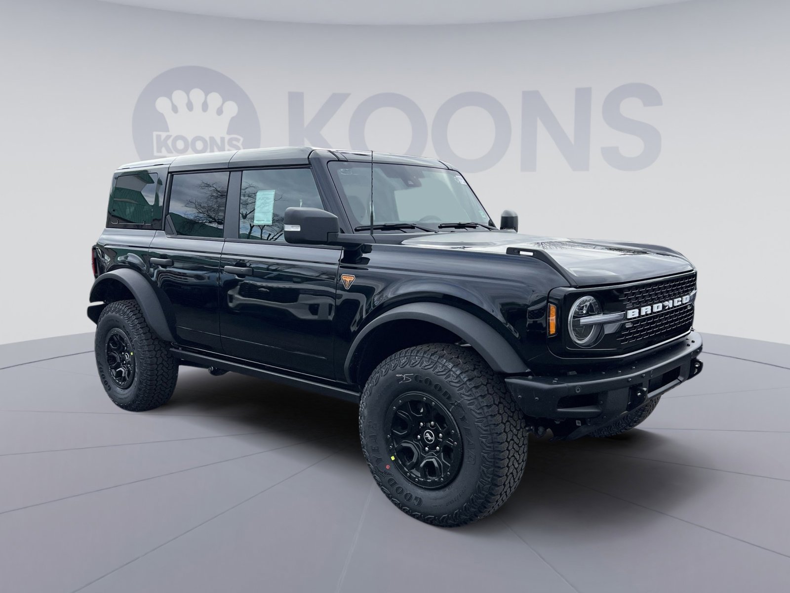 New 2025 Ford Bronco Badlands image 10