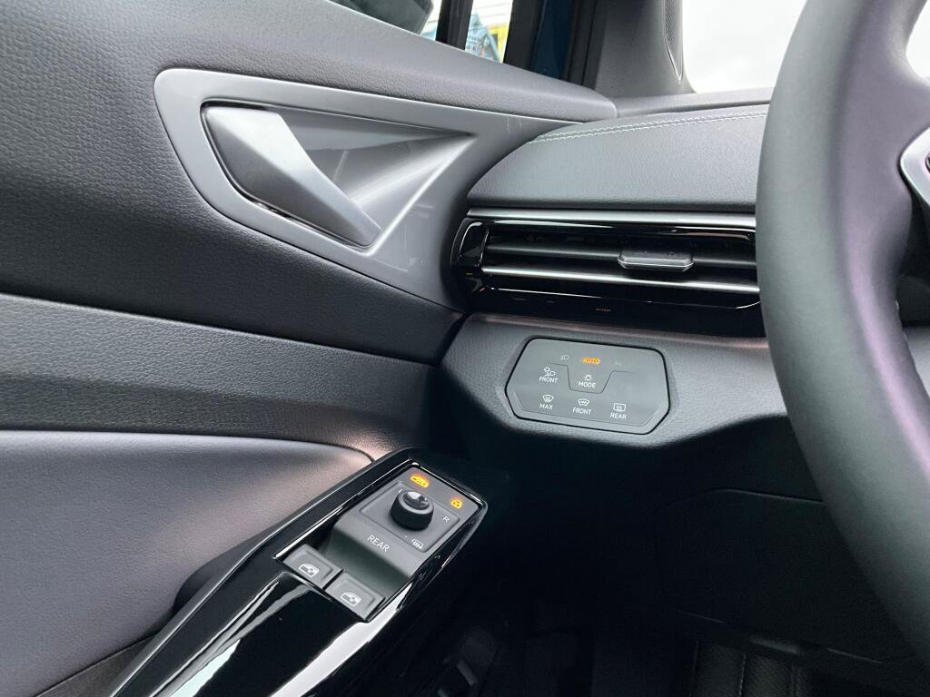 New 2026 Volkswagen ID.4 Pro S image 23
