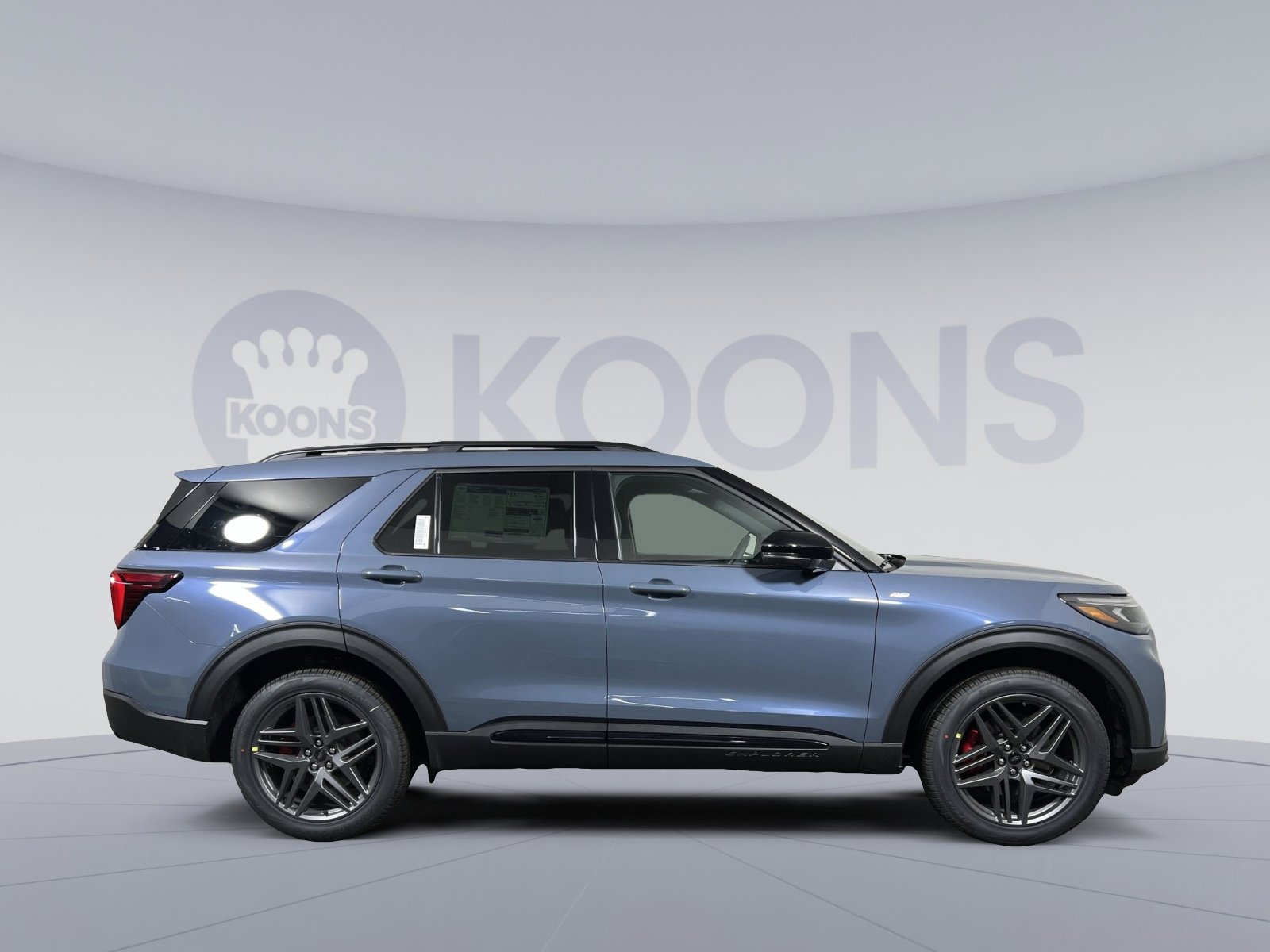 New 2026 Ford Explorer ST-Line w/ ST-Line Street Pack image 8