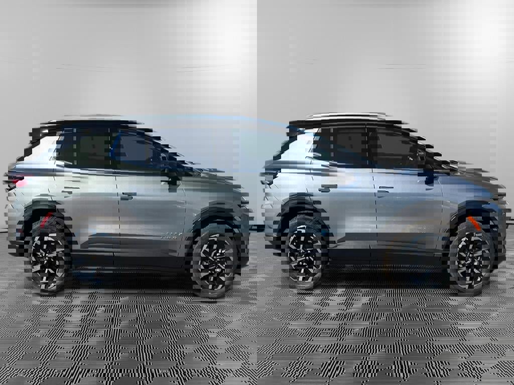 New 2026 Chevrolet Equinox EV LT image 8