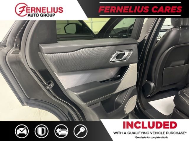 Used 2021 Land Rover Range Rover Velar R-Dynamic S image 15