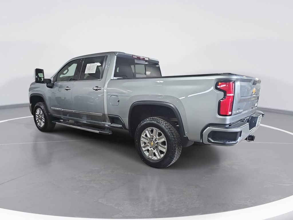 Certified 2024 Chevrolet Silverado 2500 High Country w/ High Country Premium Package AWD/4WD image 6
