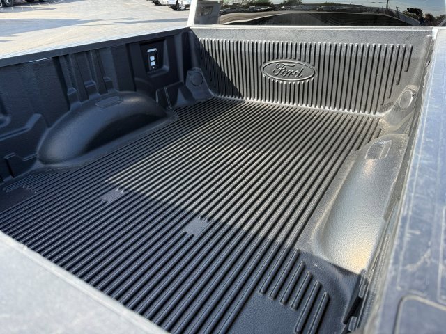 Used 2024 Ford F250 XLT w/ Snow Plow Prep Package image 6
