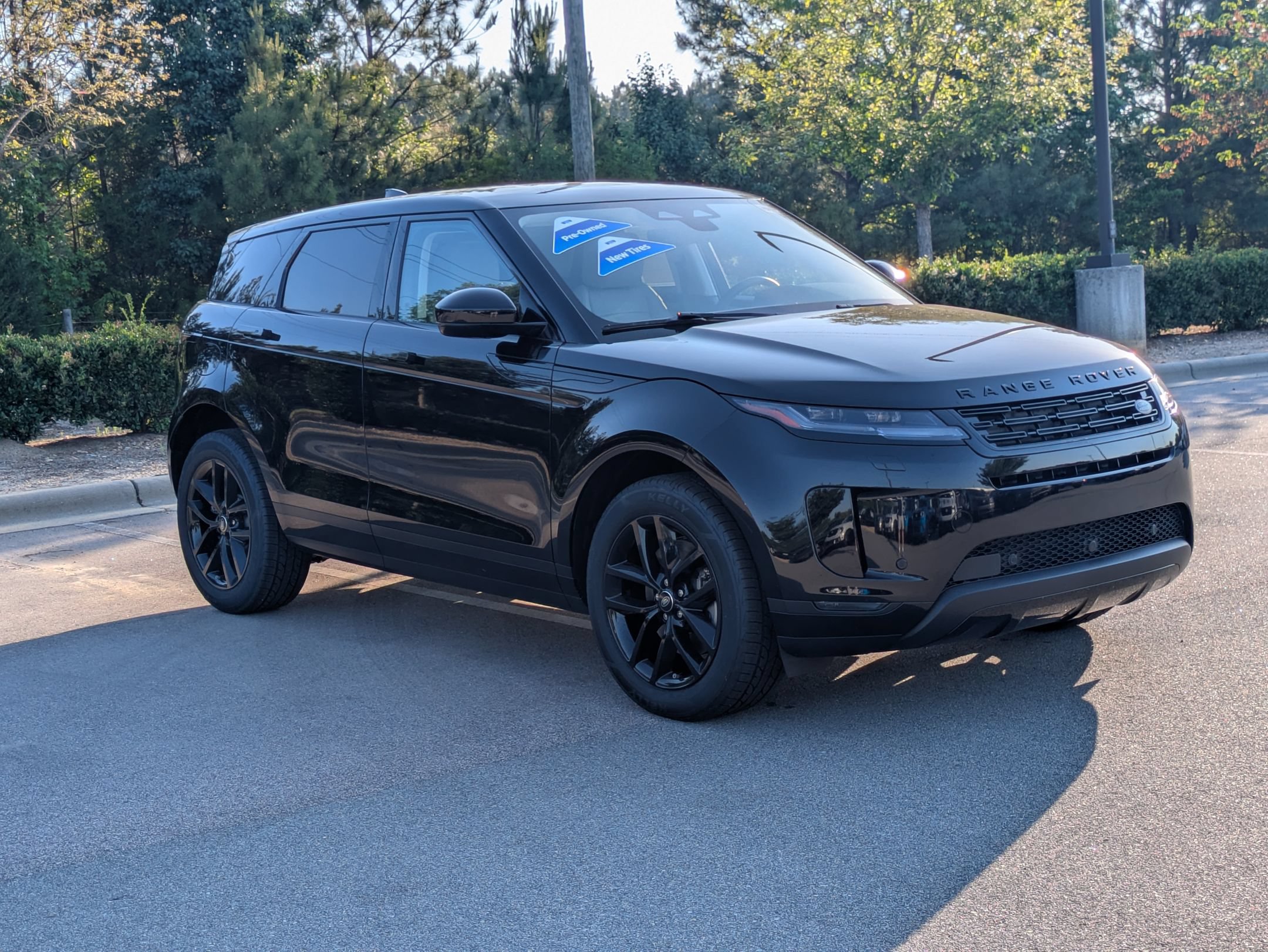 Used 2024 Land Rover Range Rover Evoque S AWD/4WD image 1