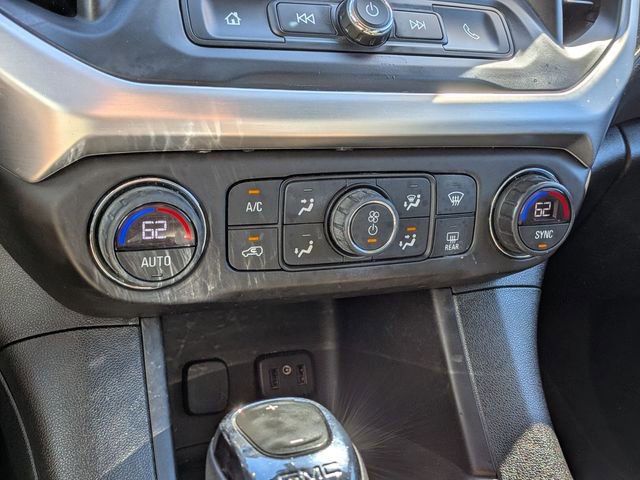 Used 2018 GMC Acadia SLE image 13