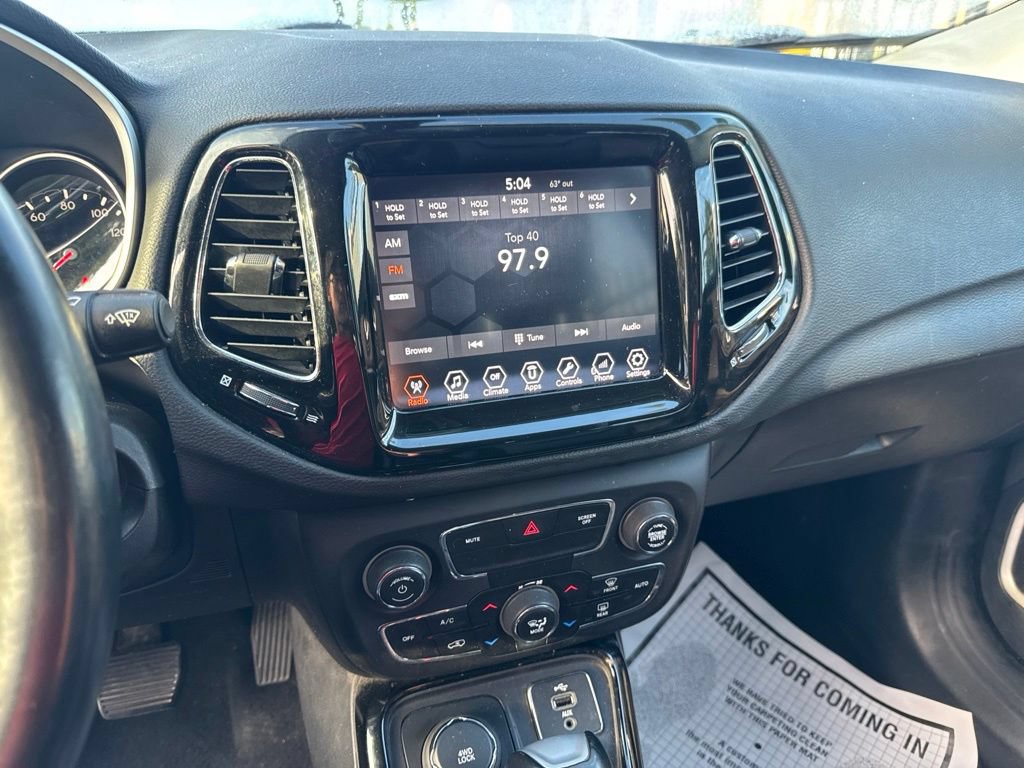 Used 2018 Jeep Compass Limited AWD/4WD image 8