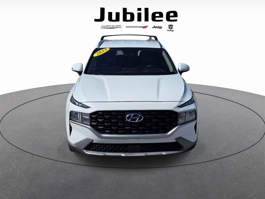 Used 2023 Hyundai Santa Fe SEL image 2