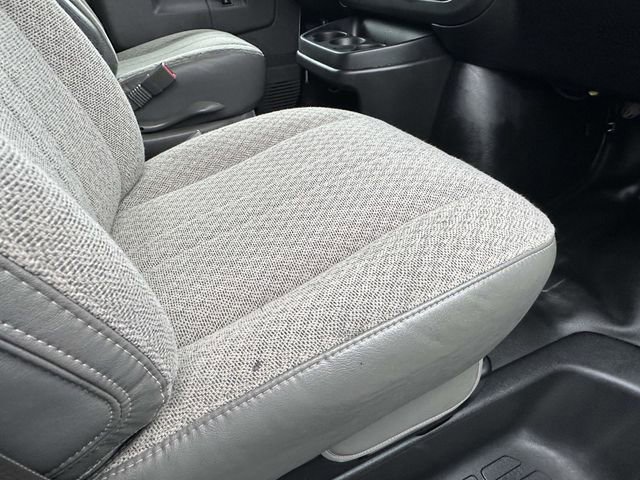 Used 2023 Chevrolet Express 2500 w/ Driver Convenience Package image 17